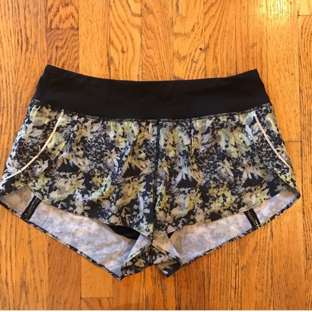 Lululemon short